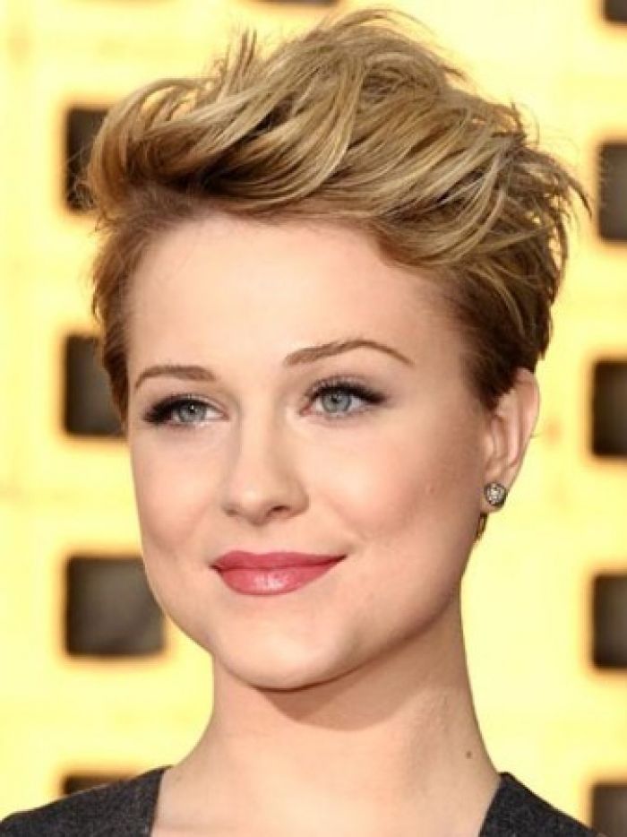 best-short-hairstyles-for-round-faces-ideas