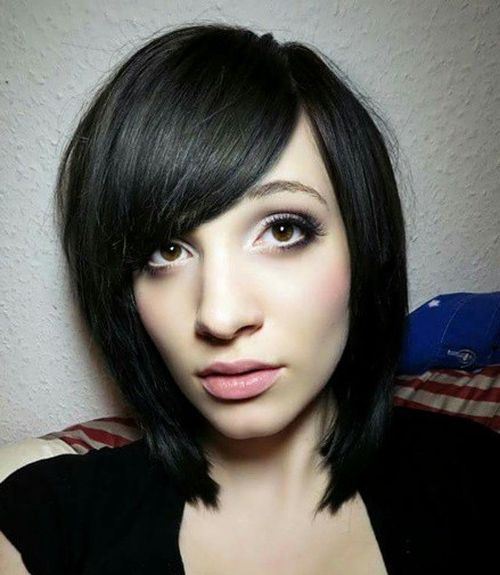black-bob-with-side-parted-bangs