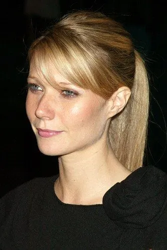gwyneth-paltrow-haircuts-with-side-bangs