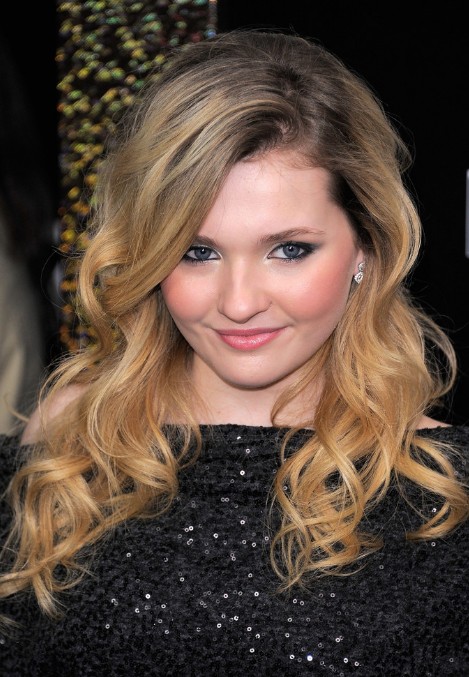long-layered-curled-hairstyle-for-teens