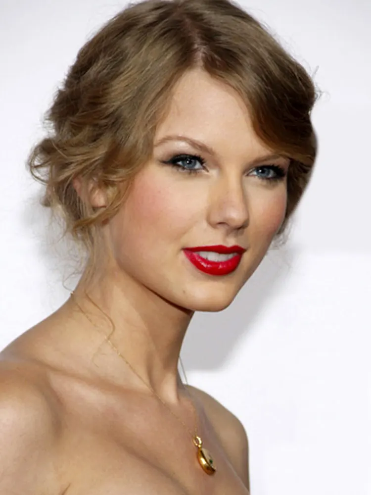 taylor-swift-updo-hairstyles