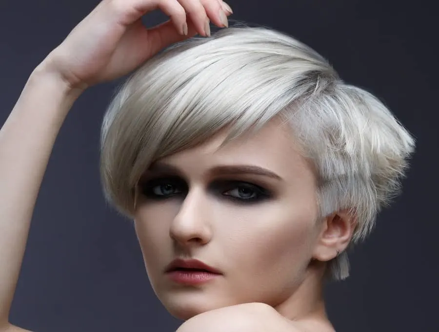 blonde pixie cut with side bangs