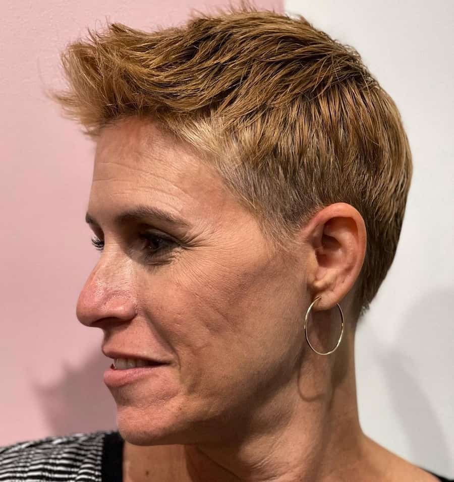 short layered spiky hairstyle for women over 50