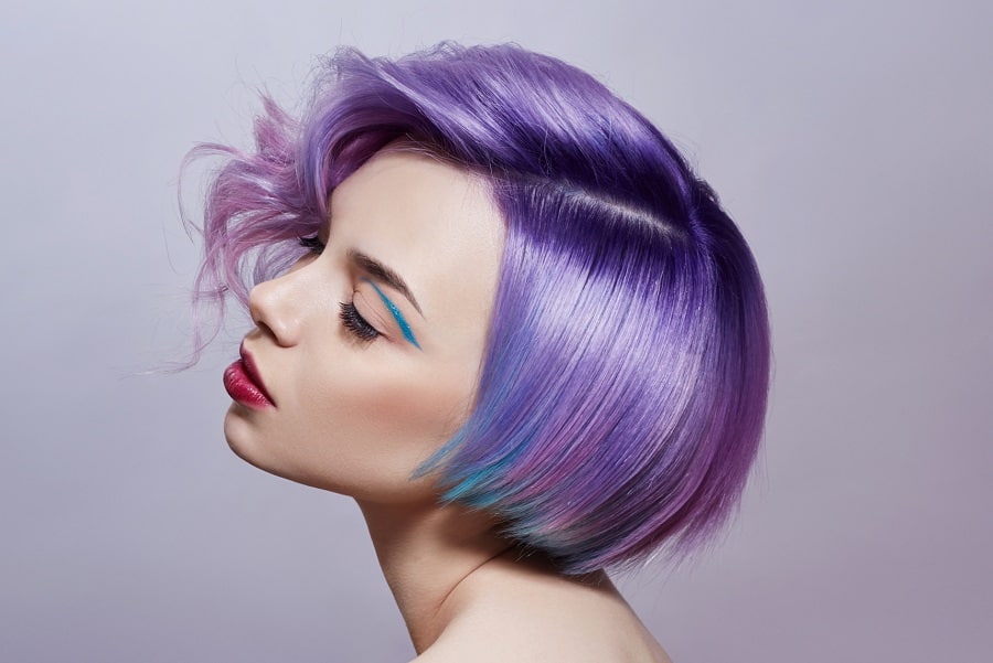 short purple hairstyle for women with oval face