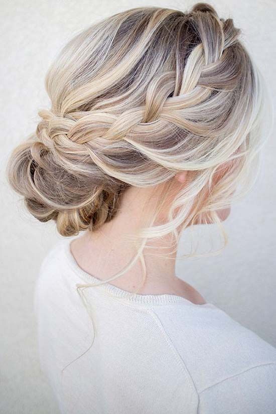 23 Most Elegant and Stylish Bridesmaid Hairstyles – Hottest Haircuts