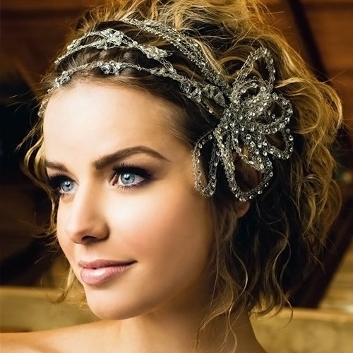 Wedding Hairstyle for Short Wavy Hair with Shinny Ornament