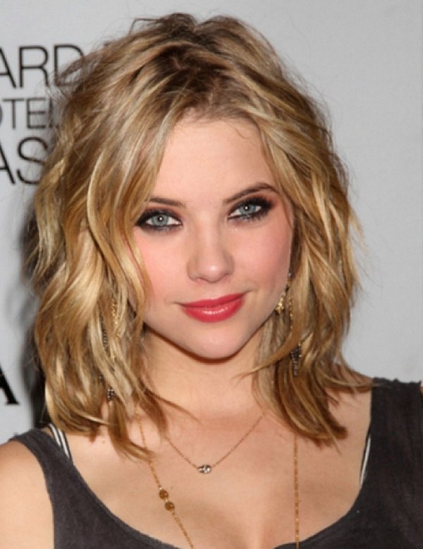 Layered Medium Haircuts for Thick Hair