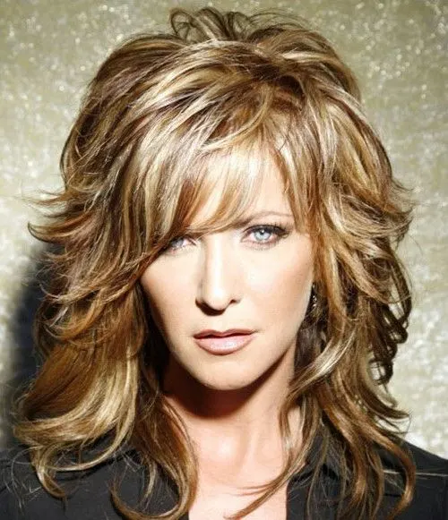 Medium Layered Hairstyles for Women Over 40