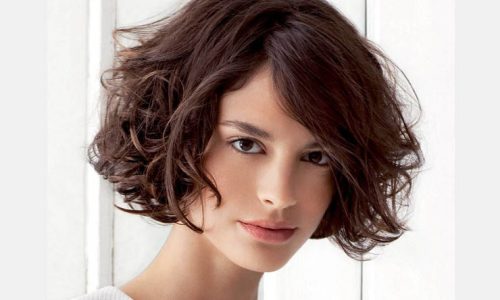 30 Stylish and Glamorous Curly Bob Hairstyle for Women