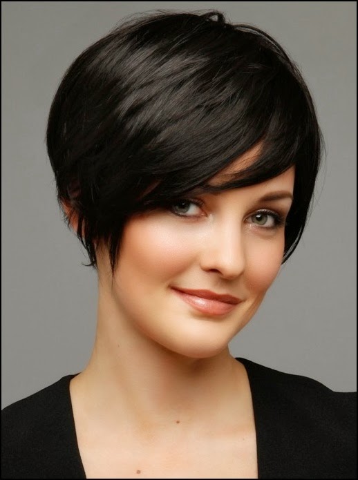 Short Hairstyles for Round Faces