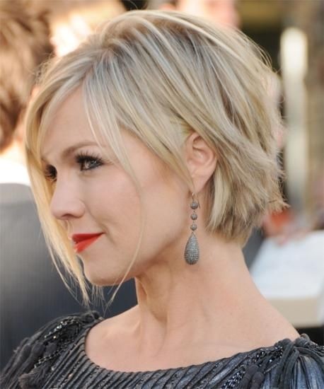 Short Hairstyles for Round Faces