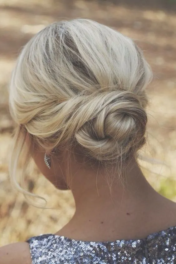 Easy Low Twisted Bun
