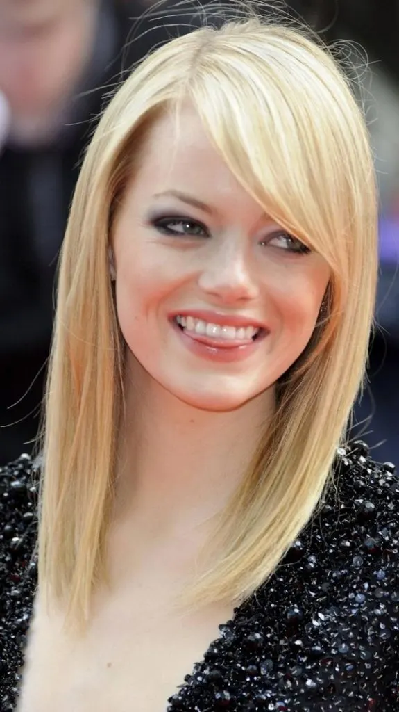 Straight Blonde Hairstyles with Side Bangs