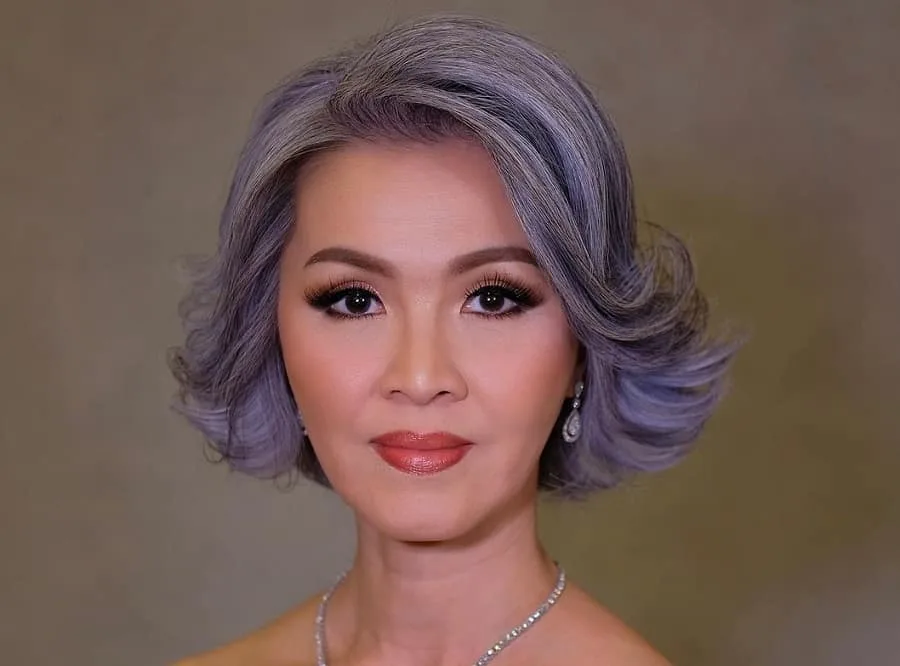 mother of bride with grey layered bob