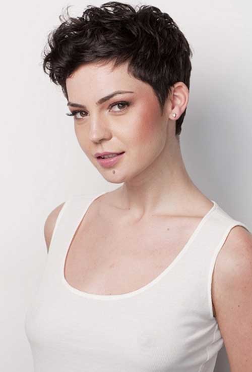 Short Haircuts for Wavy Hair