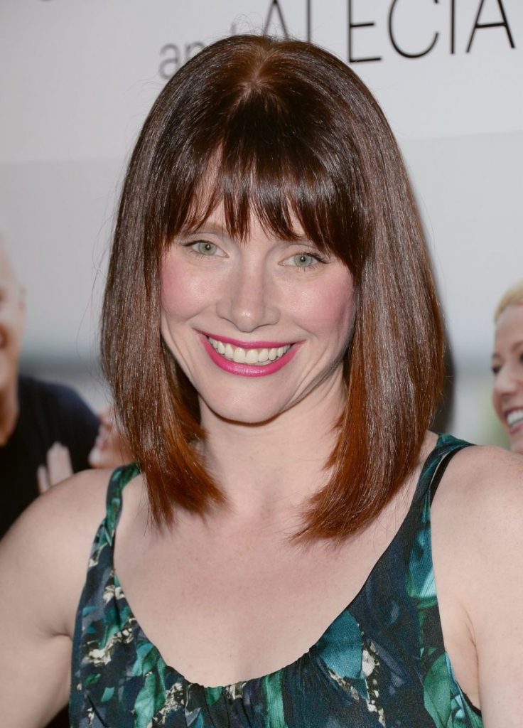 Cut Straight Bangs with Hair Layers for Curly and Wavy Hair Women