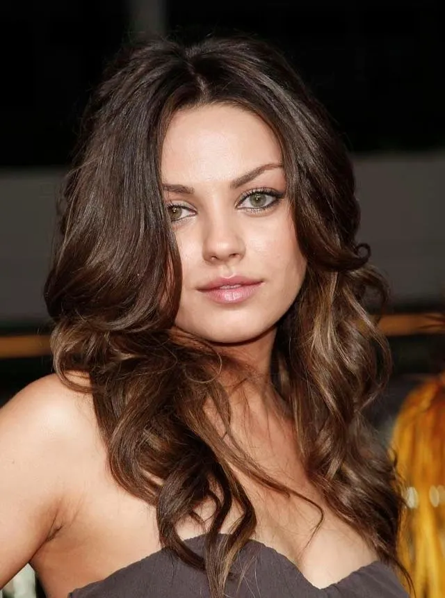 Center Parted Long Brunette Hair with Curls