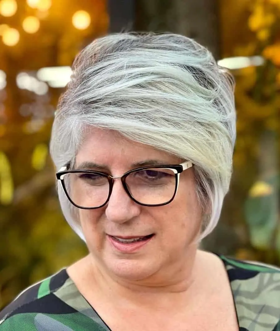 older women with silver bob hairstyle