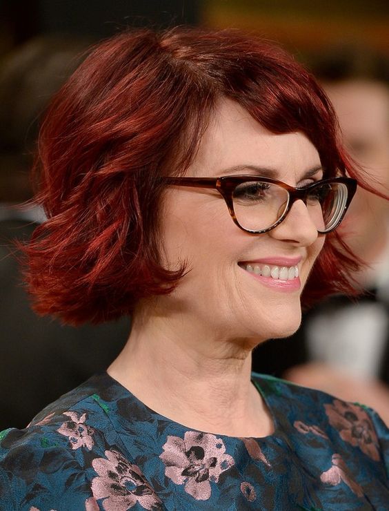 Hairstyles For Women Over 50 With Glasses