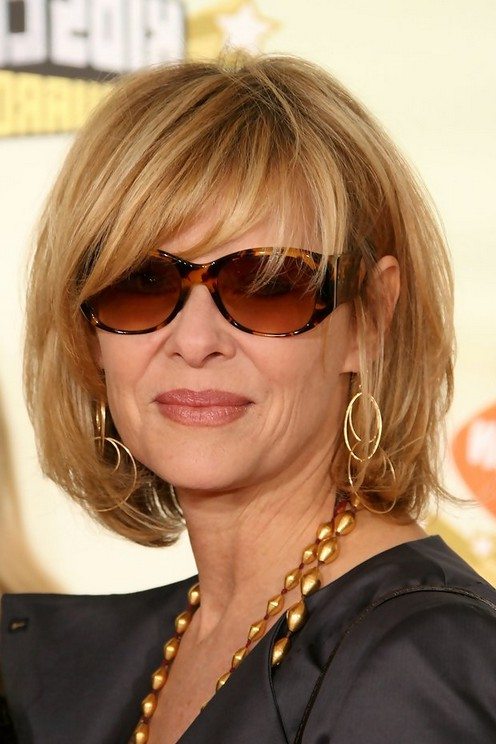 15 Hairstyles for Women Over 50 With Glasses - Haircuts & Hairstyles 2019