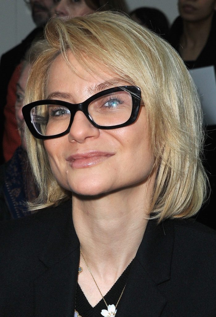 25 Hairstyles For Women Over 50 With Glasses Hottest Haircuts 