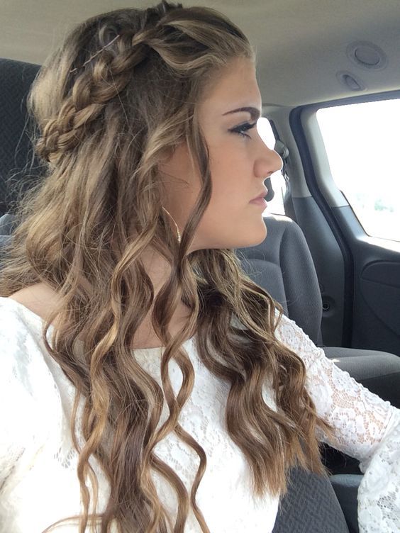 Easy Homecoming Hairstyle