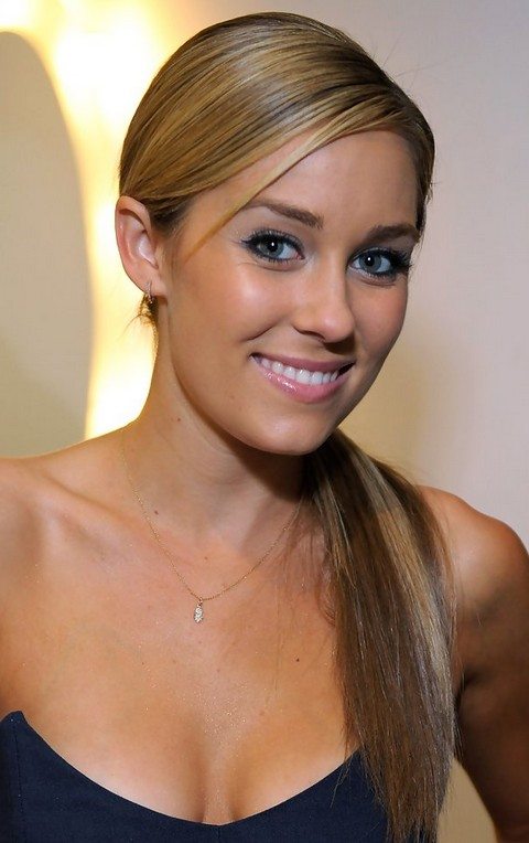 Side Part Ponytail Hairstyle