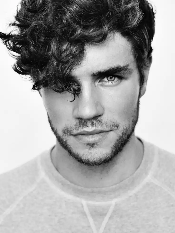 Mens Hairstyle for Curly Hair