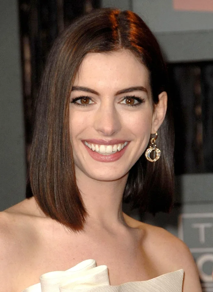 Anne Hathaway Haircut (2)
