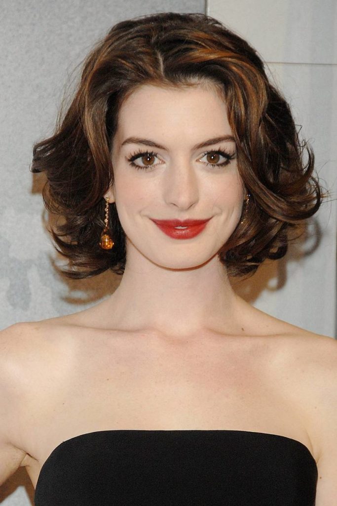 Anne Hathaway Haircut (31)