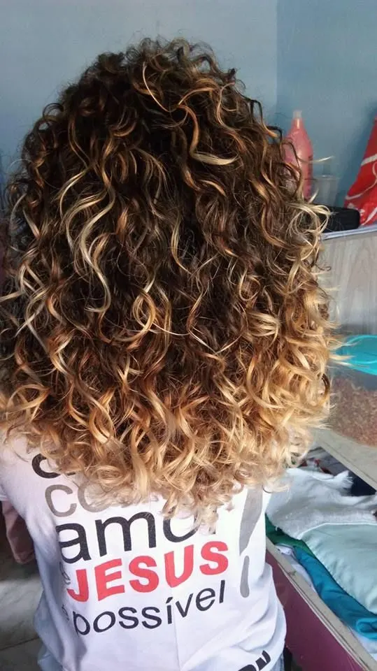 Ombre Curly Hairstyles