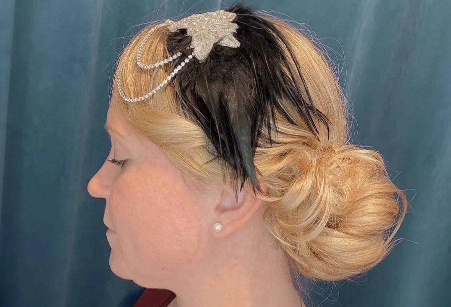 bun hairstyle for 1920