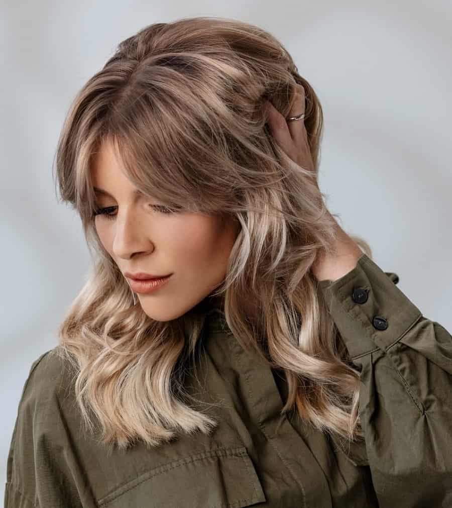 woman with layered fall hairstyle