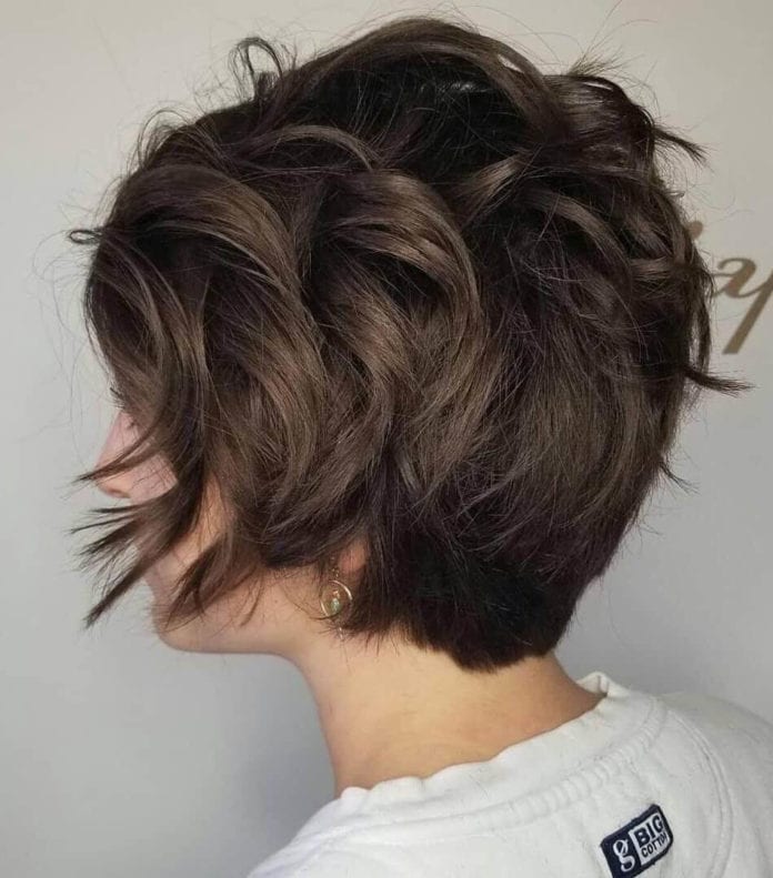 20 Short Curly Hairstyles for Women to Look Vivacious - Hottest Haircuts