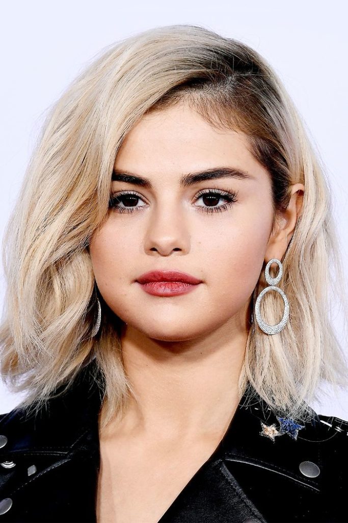 20 Gorgeous Round  Face  Haircuts  for an Ultimate Appearance 