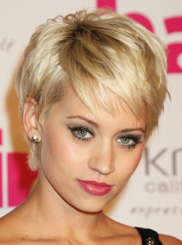 Short Hairstyles for Summer