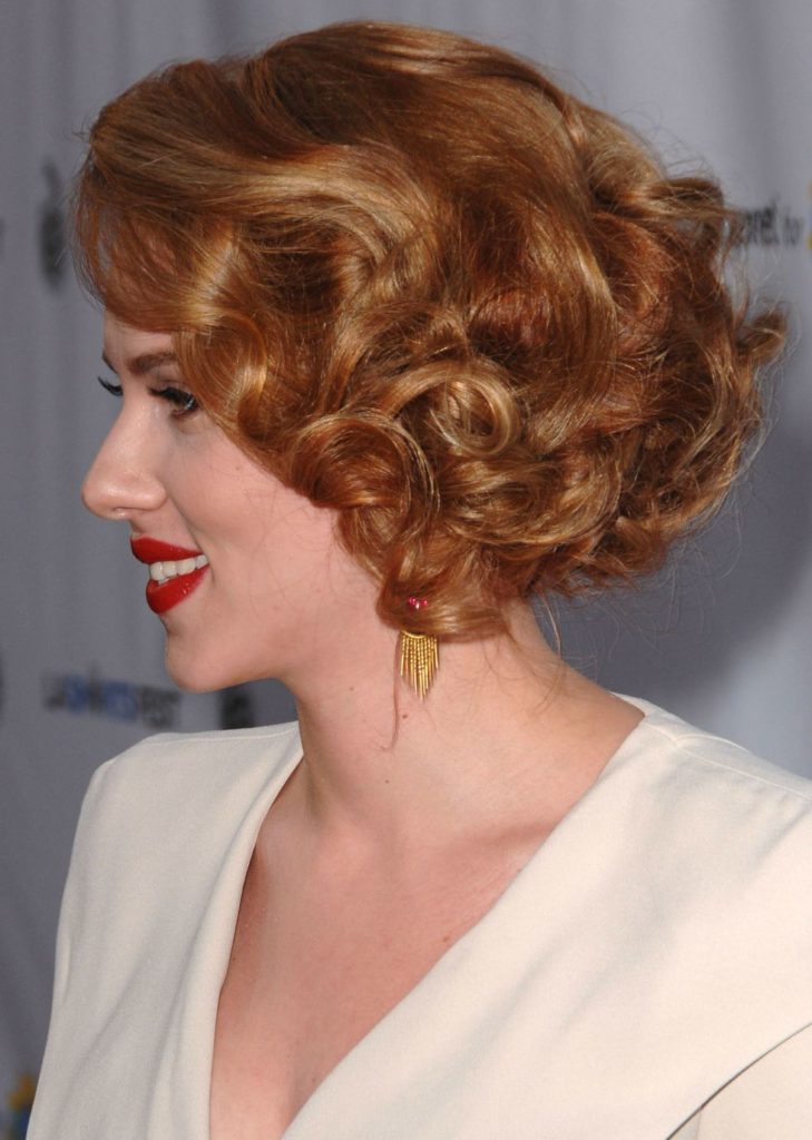 Curly Blonde Hairstyles
