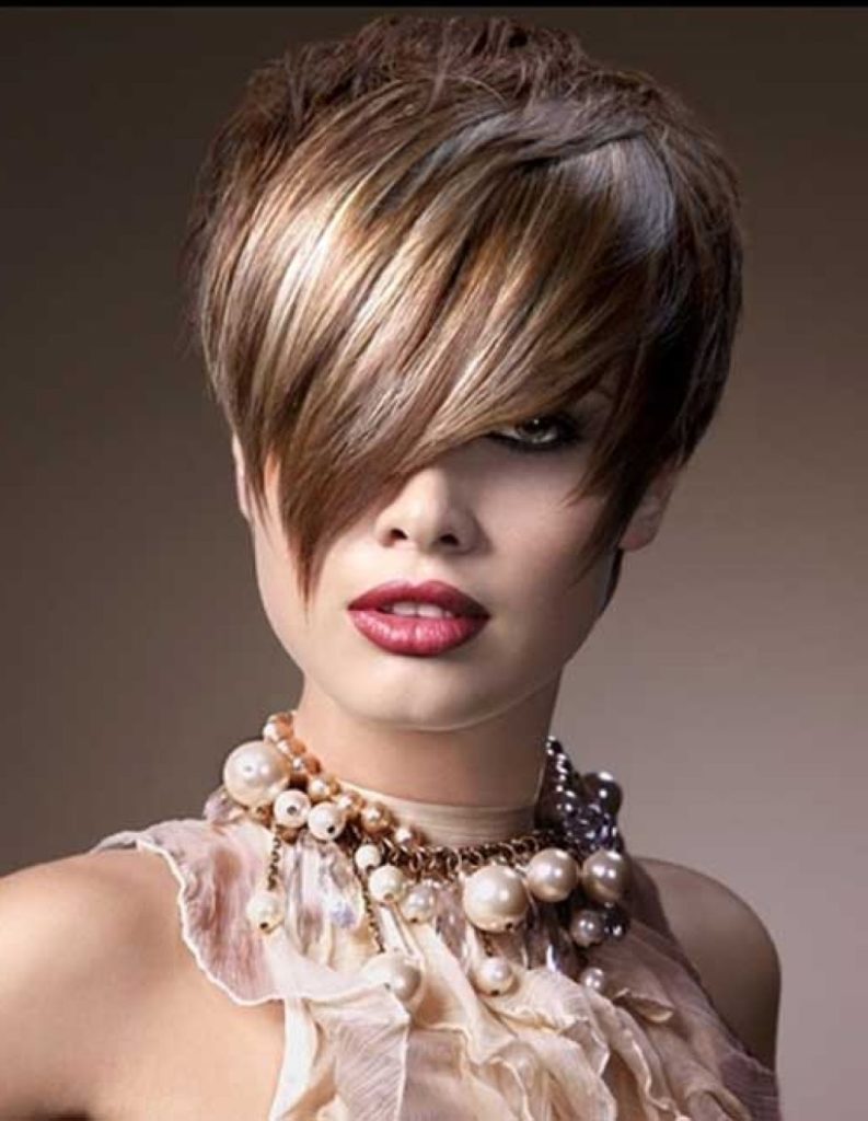 Short Hairstyles with Highlights