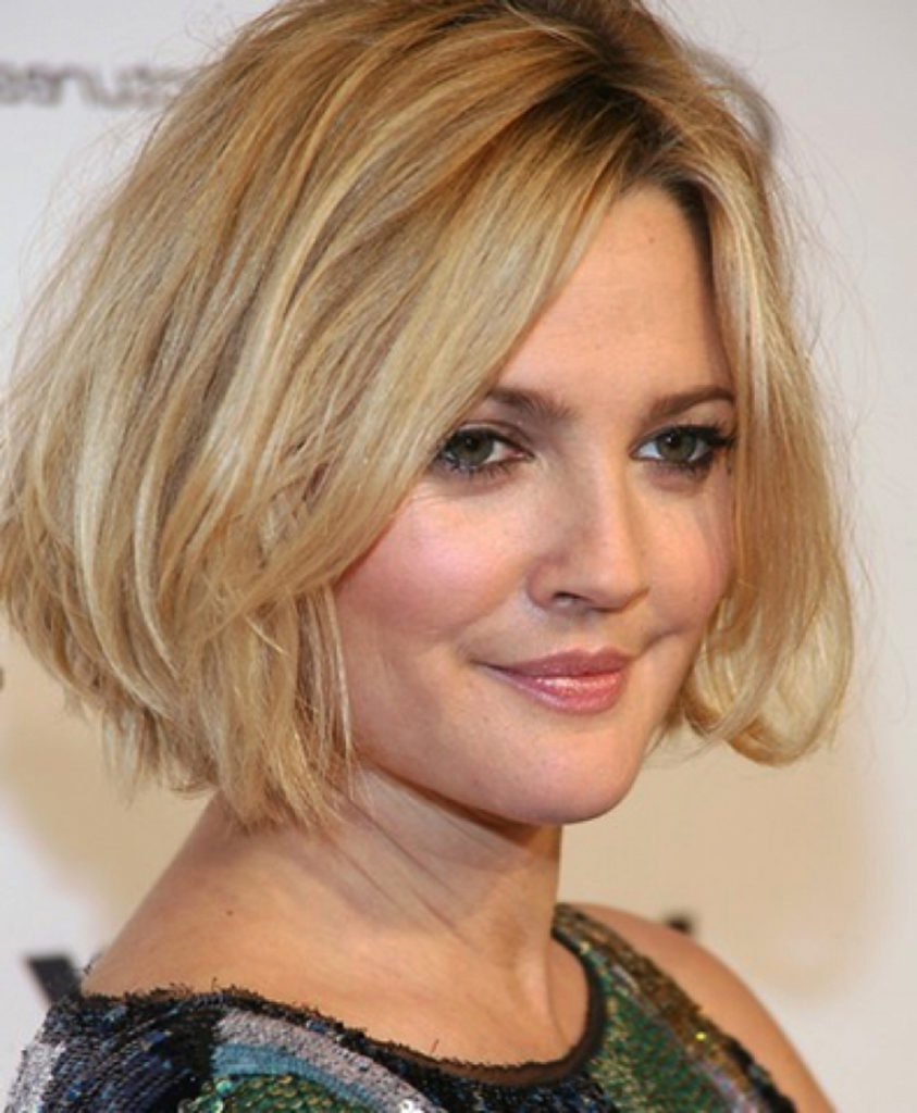 30 Most Flattering Short Hairstyles for Fat Faces and Double Chins: Best  Chubby Face Haircut Ideas