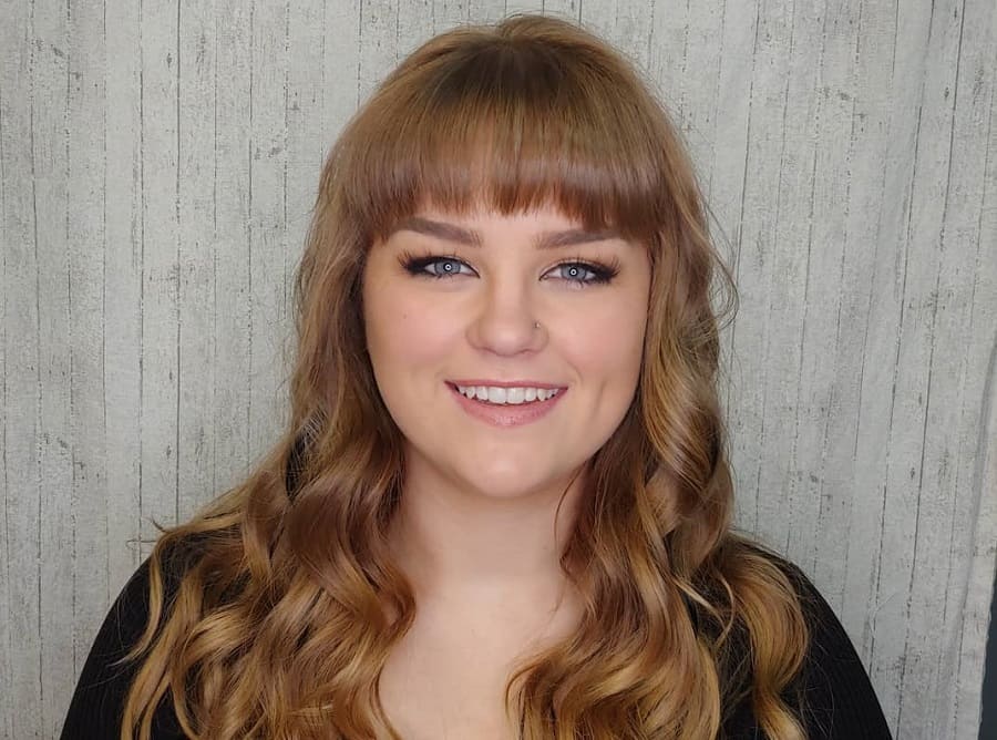 wavy hair with bangs for plus size women