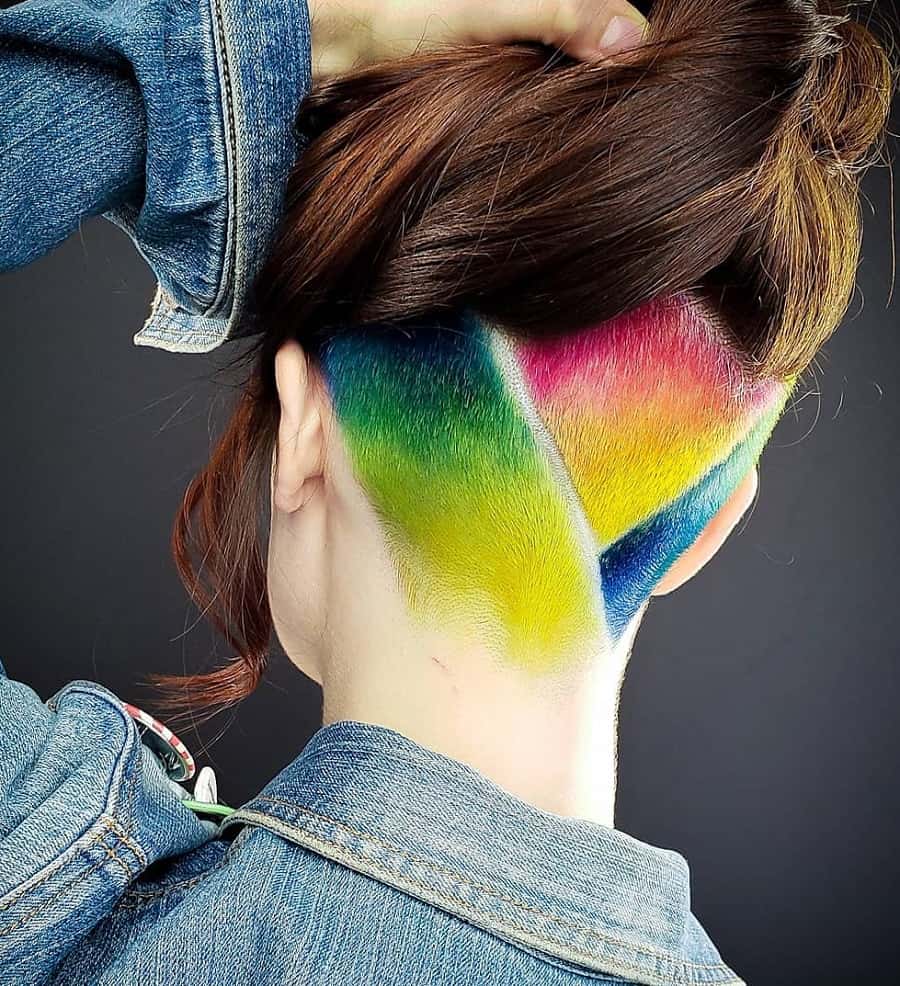 shaved hairstyle with colors for women