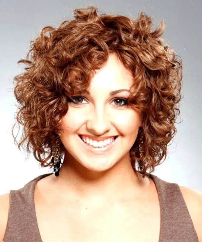 28 Best Short Curly Hairstyles for Women - Hairstyles Weekly