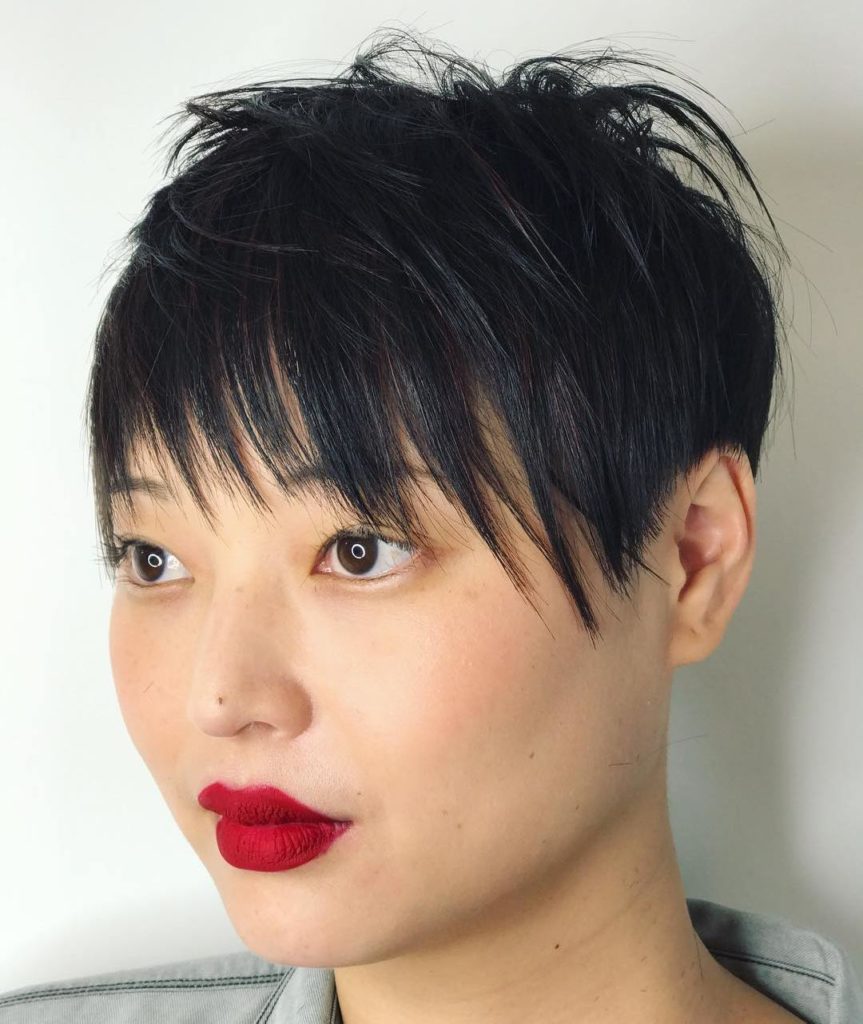 Top 10 Most Popular Hairstyles For Round Chubby Face Girl