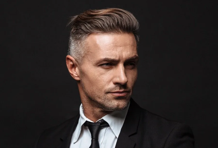 popular men's hairstyle over 40