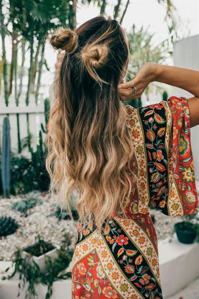 Hippie Hairstyles: Take It Back to the 60s With 20 Hippie 'Dos