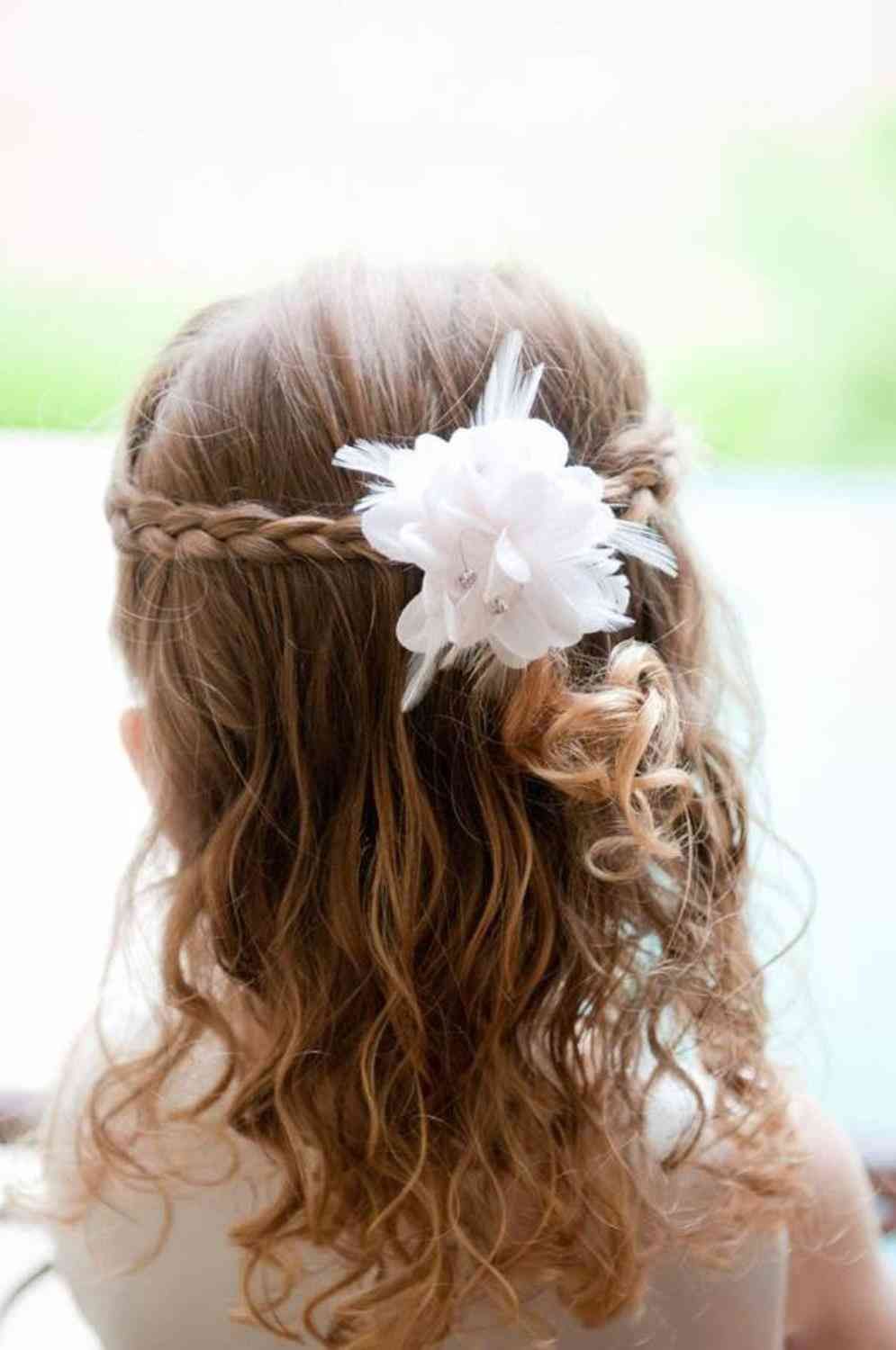 20 Flawless Flower Girl Hairstyles