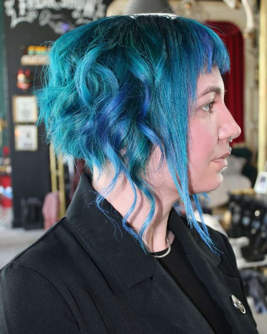 karen haircut with wavy blue hair