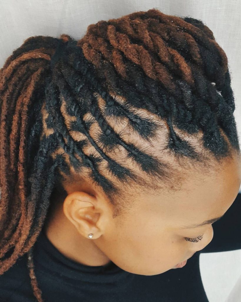 25 Hottest Long Faux Locs Hairstyles to Try in 2023 - Womanly & Modern