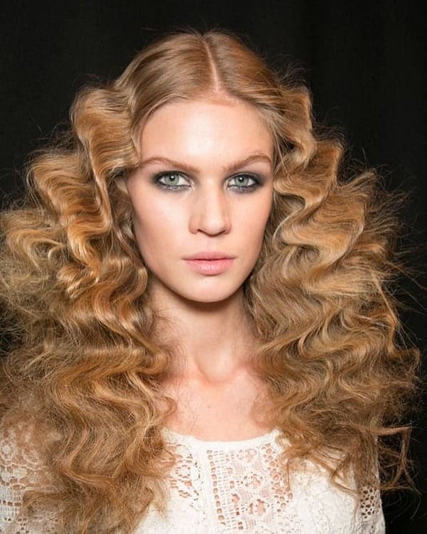 25 Crimped Hairstyles That Are Super Trendy in 2023 – Hottest Haircuts