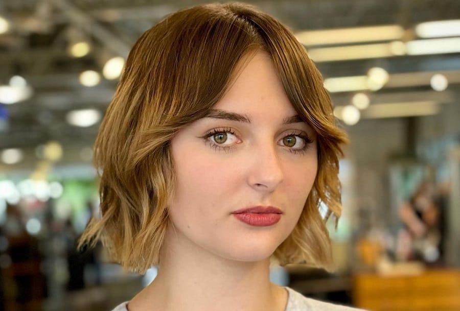 short shag haircut with highlights